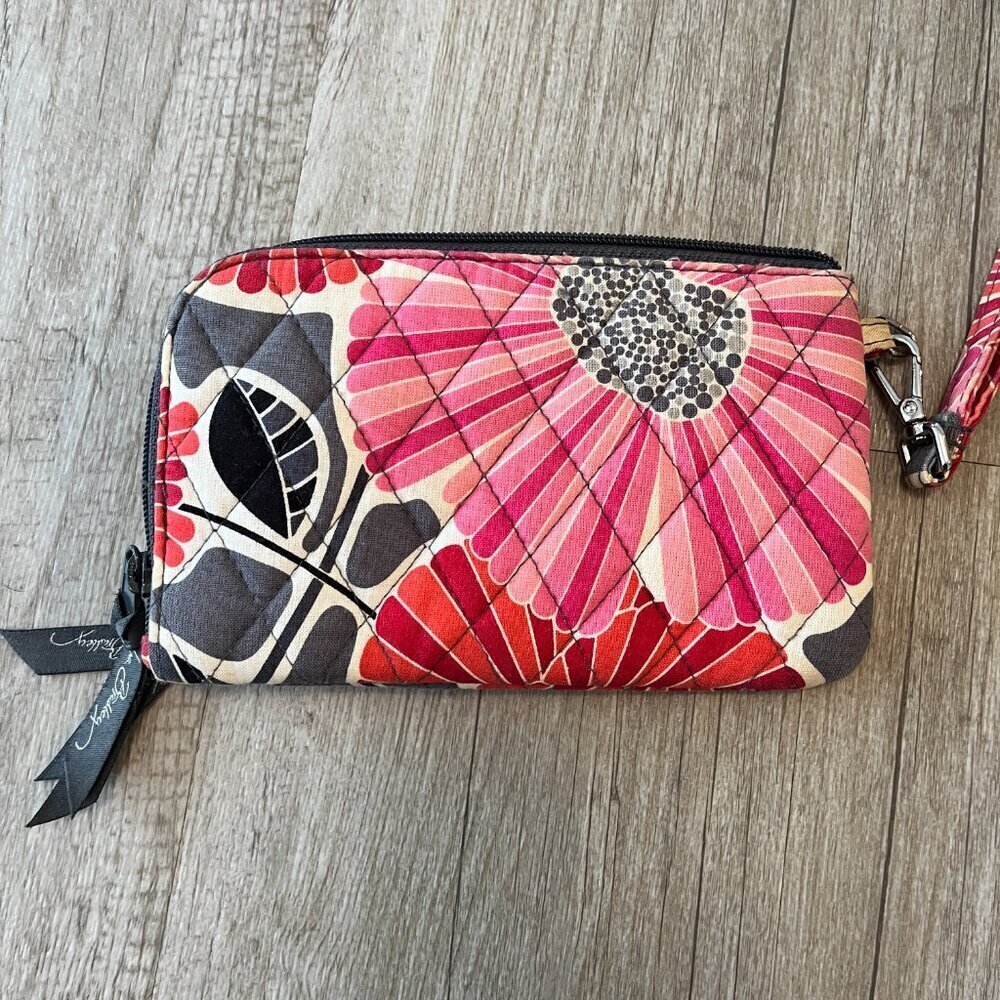 Vera Bradley Clutch Wristlet - Picture 4 of 9